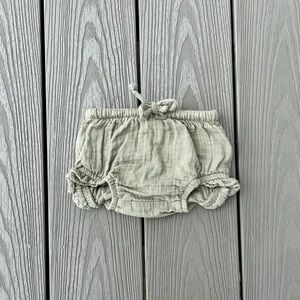 Nature Baby green muslin bloomers